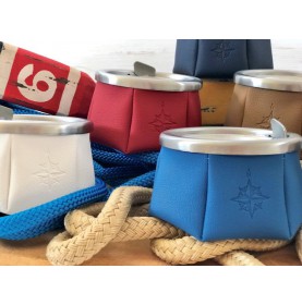 Cendrier antidérapant inoxydable avec couvercle en simili cuir beige